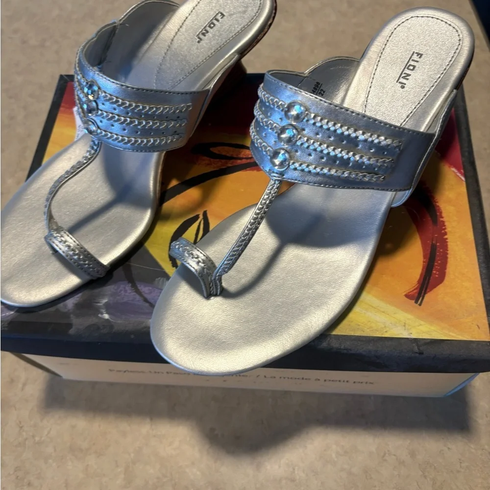 Fioni silver jeweled wedges 8.5